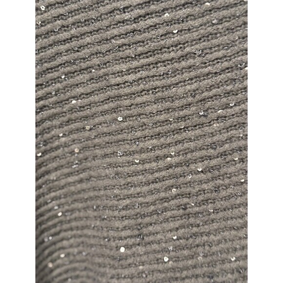 Style 101 Gray knit shawl Fringe and sequins - Picture 2 of 3